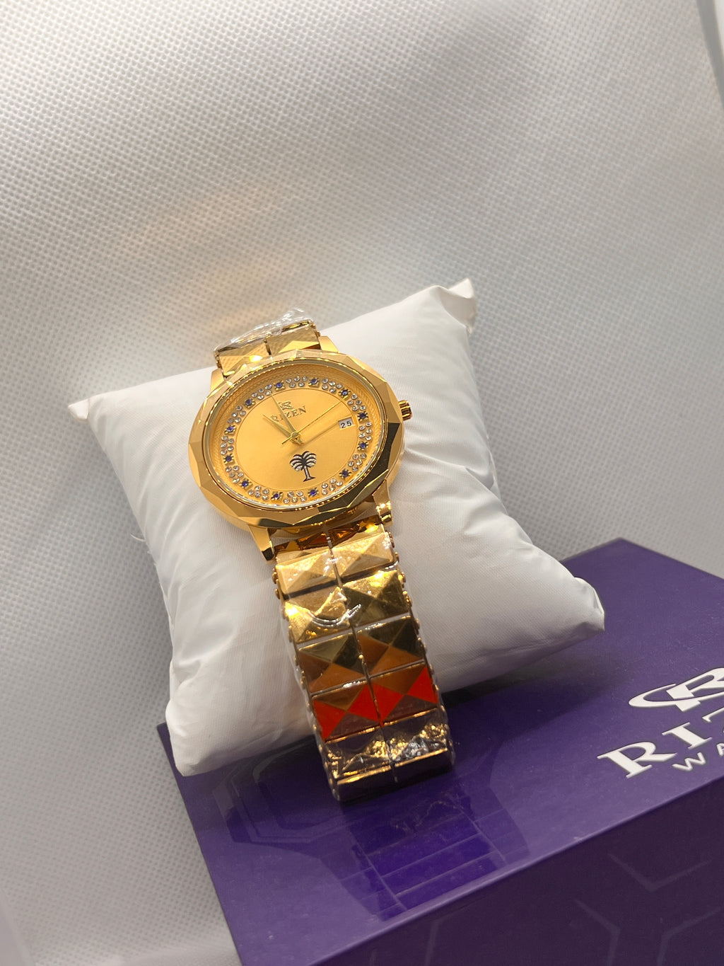RIZ Ceramic Faceted Crystal Date Quartz Men's Watch