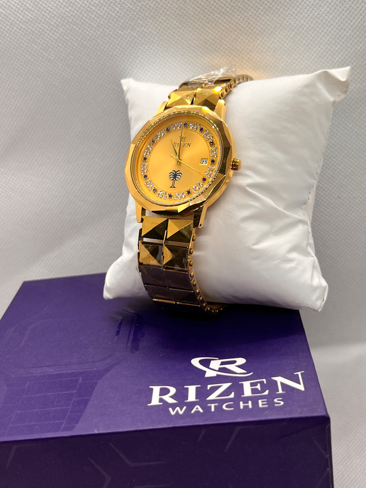 RIZ Ceramic Faceted Crystal Date Quartz Men's Watch