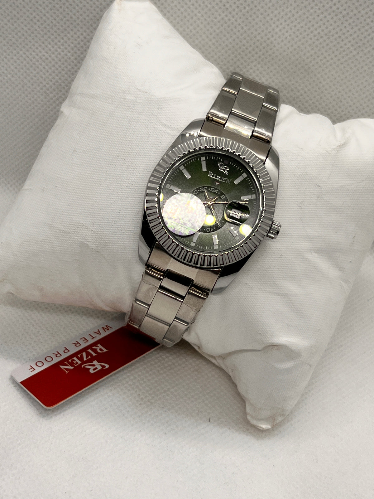 RIZ Fluted Bezel Sub-Dial Date Quartz Women's Watch