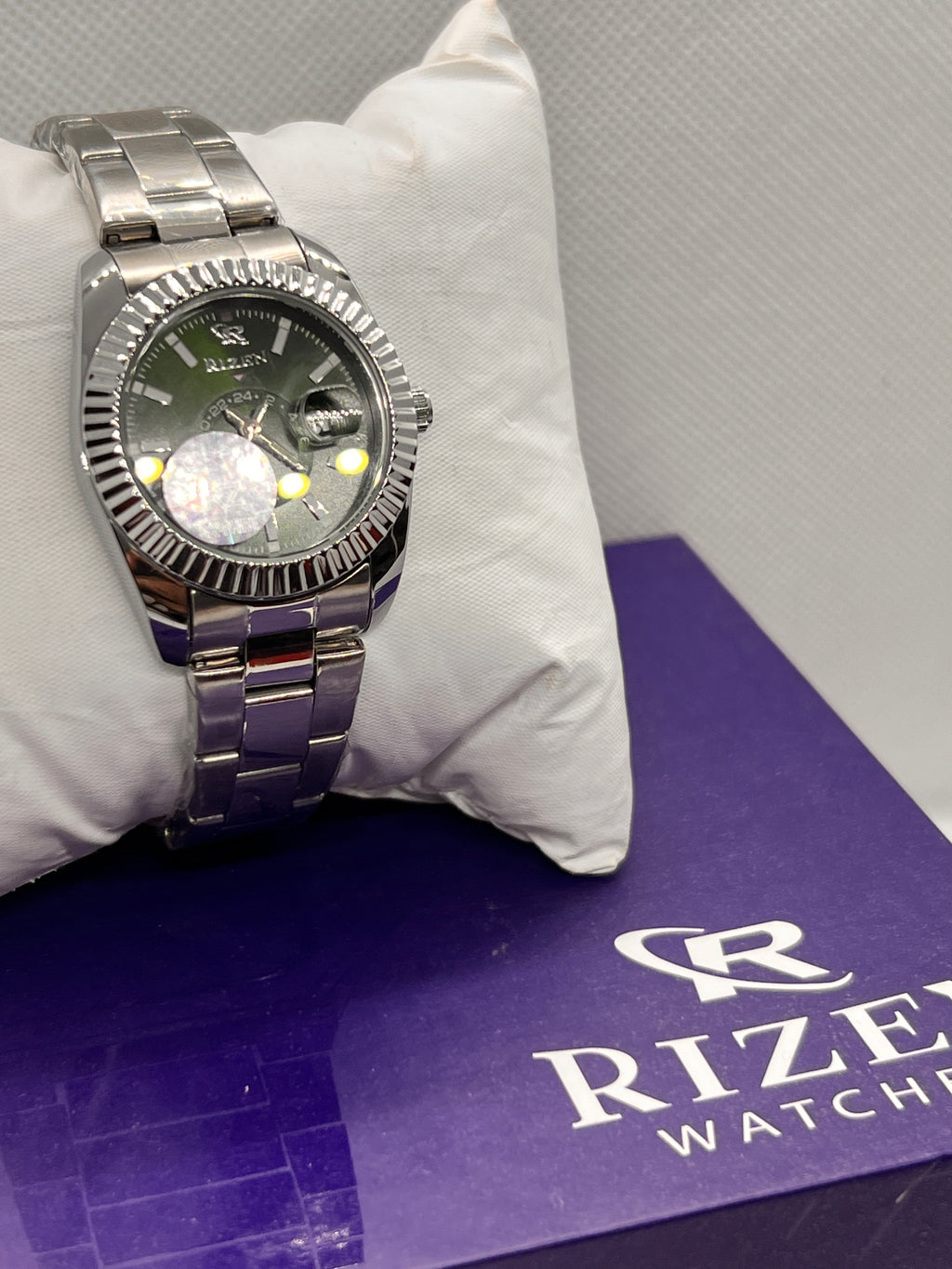 RIZ Fluted Bezel Sub-Dial Date Quartz Women's Watch