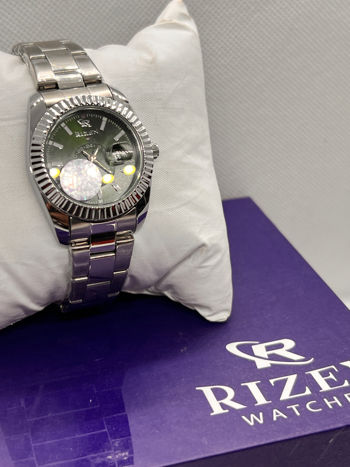 RIZ Fluted Bezel Sub-Dial Date Quartz Women's Watch
