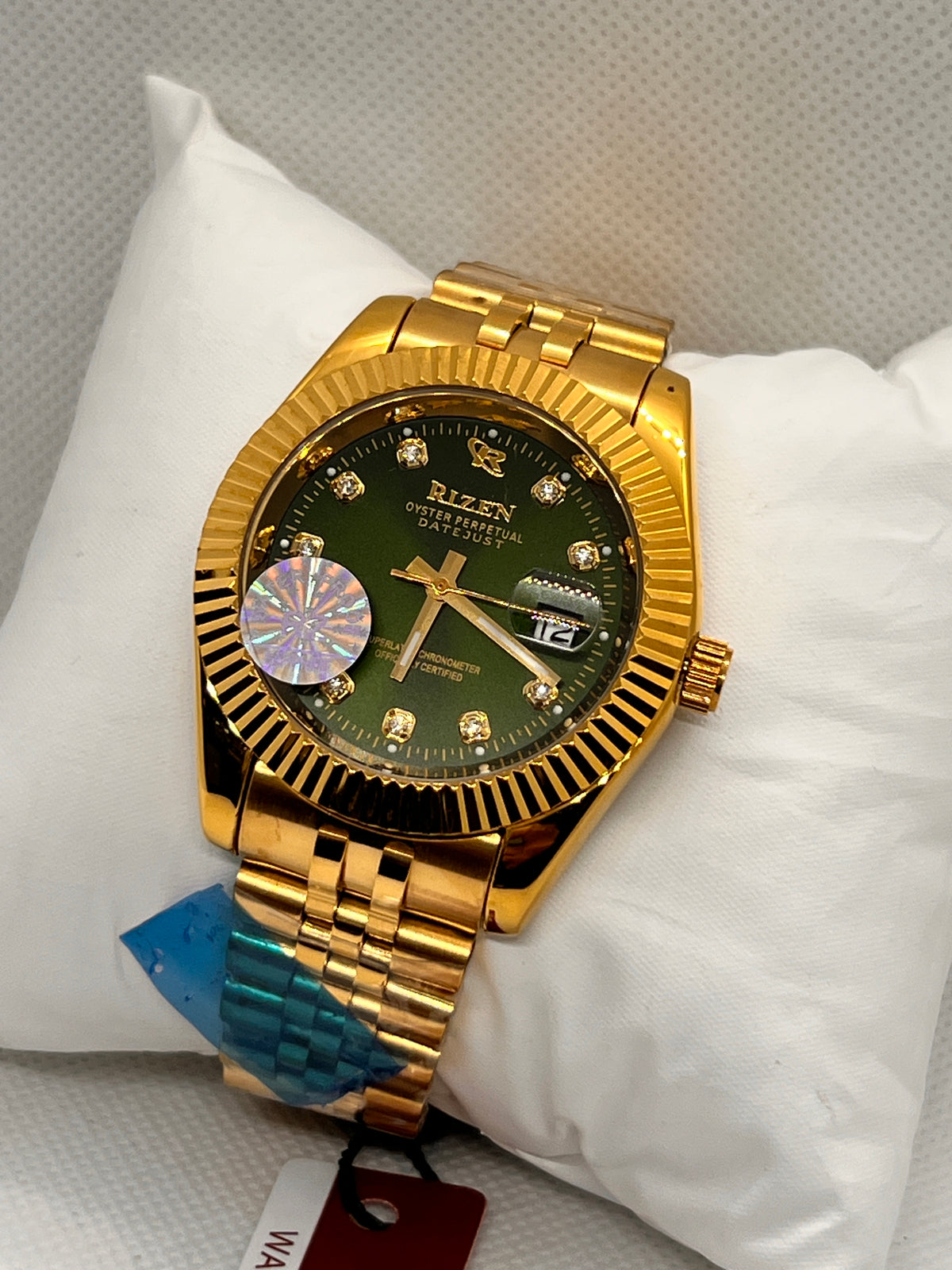 RIZ Fluted Bezel Stone-Set Date Quartz Men's Watch