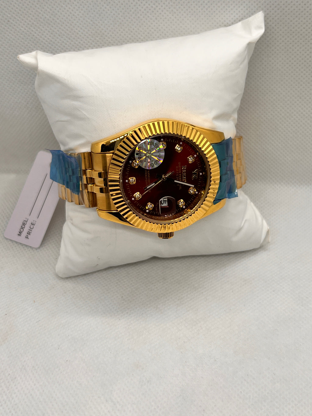 RIZ Fluted Bezel Stone-Set Date Quartz Men's Watch
